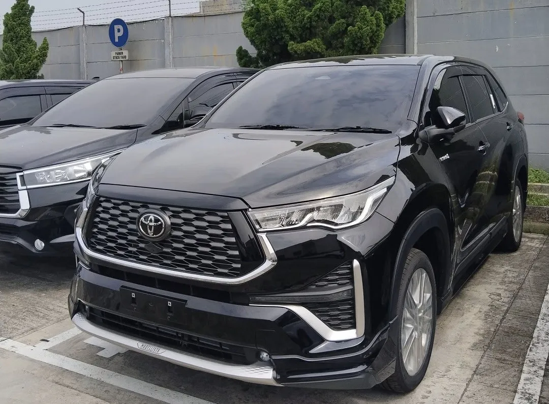 Nanik Rent Car: Smooth Driving in Cilacap's Bright City